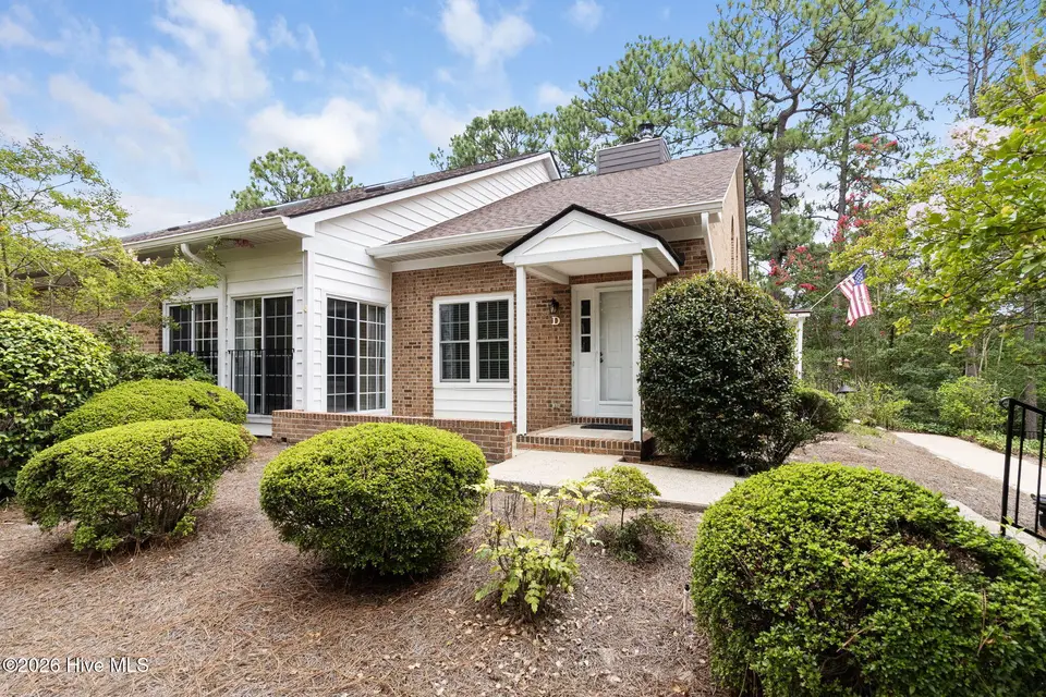 12 Pinehurst Manor Drive D, Pinehurst, NC 28374 – photo 1 of 39: 2-web-or-mls-IMG_7016