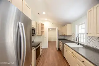 111 Graham Lane, Beaufort, NC 28516 – photo 15: Kitchen