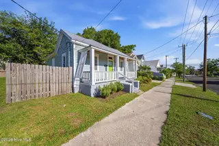 110 S 11th Street, Wilmington, NC 28401 – photo 4