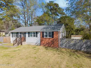 720 Barn Street, Jacksonville, NC 28540 – photo 3: 3-web-or-mls-720 Barn St. 74