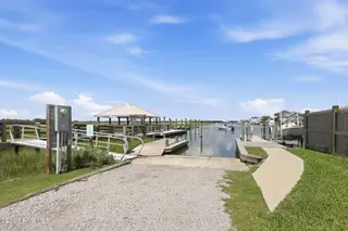 602 W Fort Macon Road 132, Atlantic Beach, NC 28512 – photo 6: 26-web-or-mls-Palm Suites 132 - 014