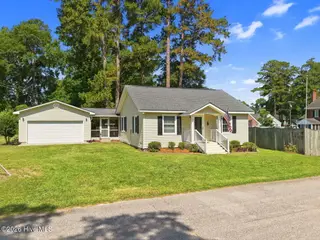 307 Mckenzie Street, Whiteville, NC 28472 – photo 2: 1-web-or-mls-Cammediallc.com (7 of 9)