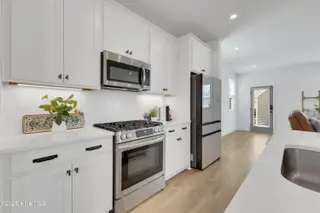 342 Longhill Drive, Wilmington, NC 28412 – photo 13: 342 Longhill Drive-print-017-008-Kitchen