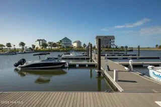 617 Cannonsgate Drive, Newport, NC 28570 – photo 21: Boat slips