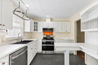 2612 Princess Place Drive, Wilmington, NC 28405 – photo 16: 28Kitchen (5)