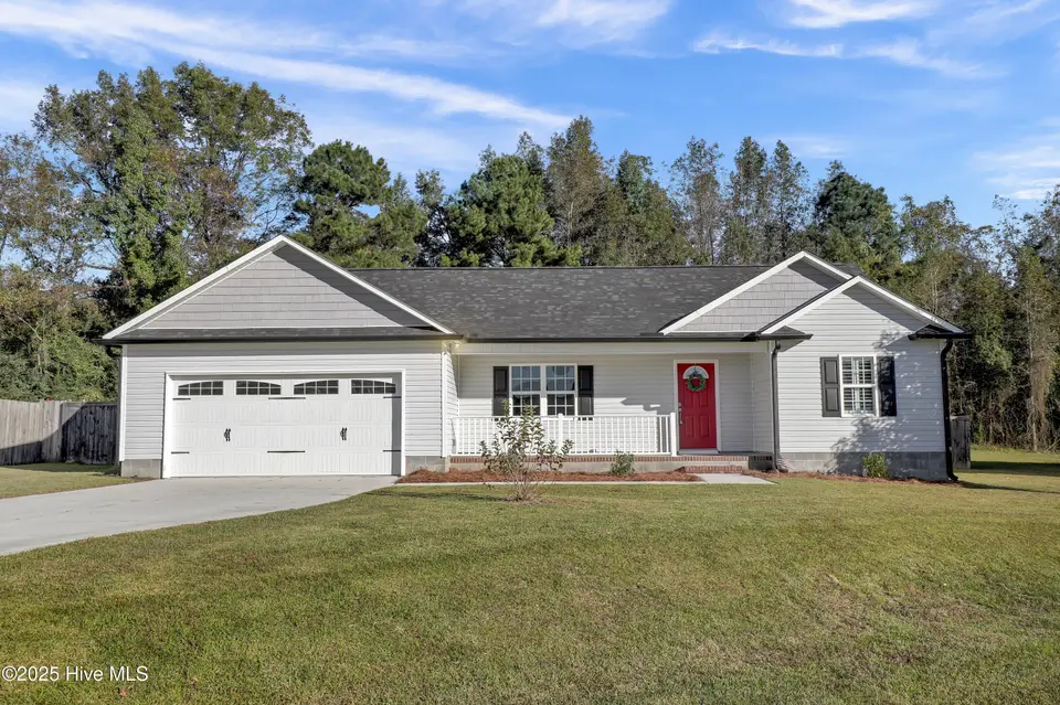 253 Deer Haven Drive, Richlands, NC 28574 – photo 1 of 30: 1
