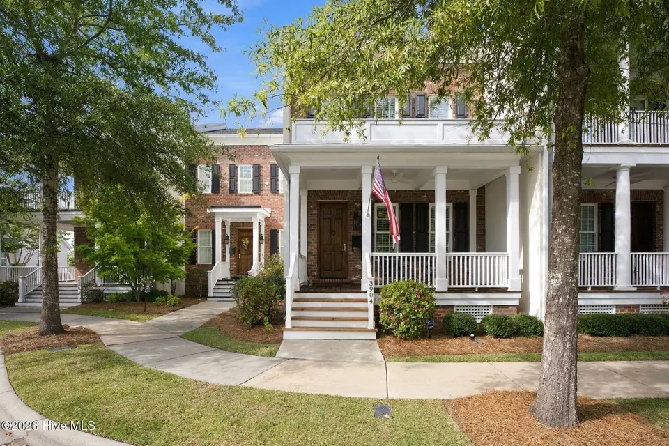 3904 Harkers Way, New Bern, NC 28562 — 2-bedroom townhome in Carolina Colours, New Bern, NC, photo 1 of 35: 1-web-or-mls-DSC_0243
