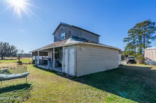 852 Bug Hill Road, Nakina, NC 28455 – photo 11: Home (6 of 39)