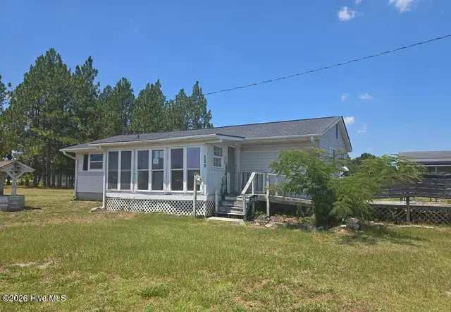 129 Pattie Lane, Maysville, NC 28555