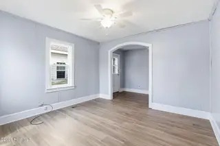 409 Perry Street, Elizabeth City, NC 27909 – photo 13: 13-web-or-mls-perryli-13