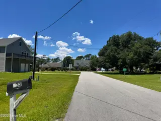 133 Riverside Drive, Beaufort, NC 28516 — 3-bedroom home in Riverside Estates, Beaufort, NC, photo 20 of 29: Street View