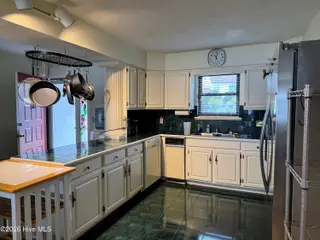 110 S Washington Harbor, Washington, NC 27889 — 3-bedroom townhome in Washington Harbour, Washington, NC, photo 10 of 27
