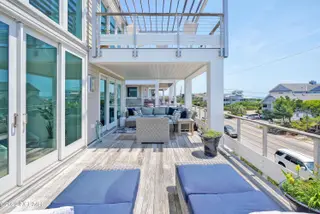 910 S Lumina Avenue, Wrightsville Beach, NC 28480 – photo 13: 910SouthLuminaAvenue-30