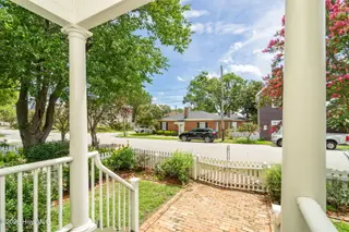 804 Pollock Street, New Bern, NC 28562 – photo 5: 44-web-or-mls-Styron Photo 804 Pollock S