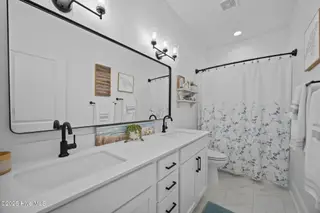 1058 Buckley Drive, Grimesland, NC 27837 – photo 17: 20-web-or-mls-IMG_7173