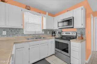 608 S Shore Drive, Surf City, NC 28445 – photo 13: IMG_3488