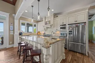 8404 Sound Drive, Emerald Isle, NC 28594 – photo 23: Kitchen