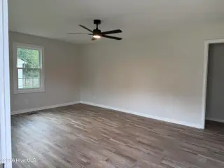 718 Franklin Street, Goldsboro, NC 27530 – photo 4: Living Room
