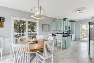 2911 E Pelican Drive, Oak Island, NC 28465 – photo 12: 2911 E Pelican-11