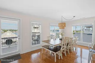 910 Canal Drive Unit B, Carolina Beach, NC 28428 — 4-bedroom condo, Carolina Beach, NC, photo 9 of 55: images-9
