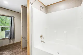 335 Ridgewood Drive NW, Calabash, NC 28467 — 3-bedroom manufactured home in Ocean Forest, Calabash, NC, photo 6 of 39