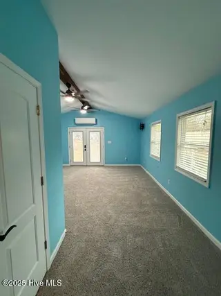 2008 Thompson Drive, Newport, NC 28570 – photo 19: IMG_2040