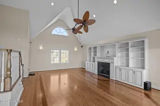 2944 Mill Creek Road, Newport, NC 28570 – photo 10: Great Room Built-Ins