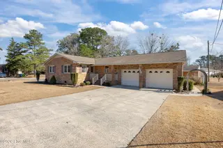226 Hollywood Boulevard, Havelock, NC 28532 – photo 2: 2-web-or-mls-DSC_6304