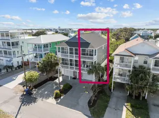 1410 Snapper Lane Unit 2, Carolina Beach, NC 28428 – photo 3: Right Side Snapper