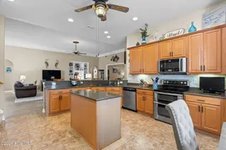693 Donmovin Court NW, Calabash, NC 28467 — 4-bedroom home in Meadowlands, Calabash, NC, photo 16 of 59