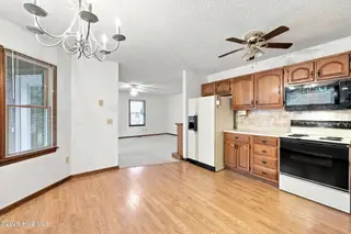 1113 Riverside Avenue, Elizabeth City, NC 27909 – photo 14: Kitchen/Dining Combo