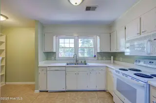 736 Kelly Road, Wilmington, NC 28409 – photo 11: 736KellyRoad(21)