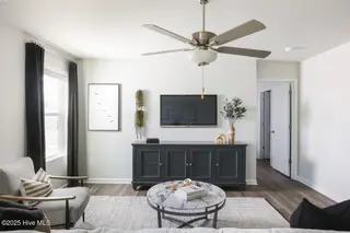 620 S Squires Run Lane, Richlands, NC 28574 – photo 15: Living Room