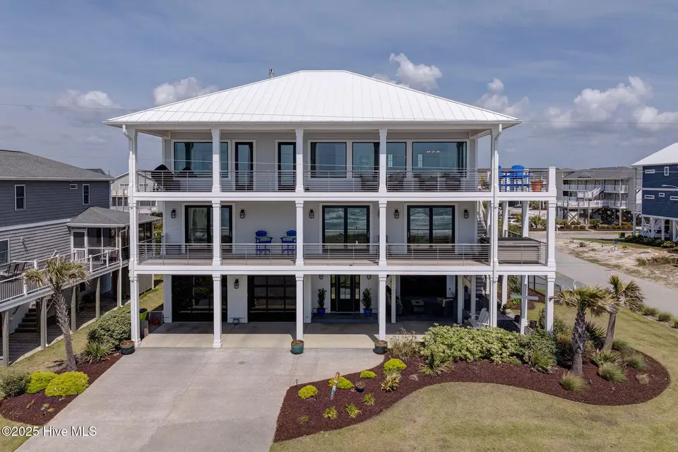 1423 N Shore Drive, Surf City, NC 28445 – photo 1 of 75: 1423NShoreDriveDrone-1
