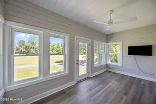 908 Taberna Circle, New Bern, NC 28562 – photo 17: 34-web-or-mls-0C0A2682