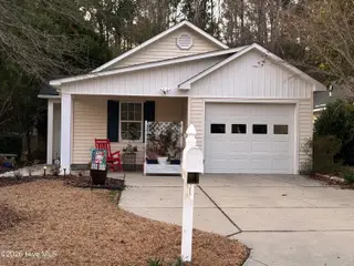 918 Dickinson Court, New Bern, NC 28562 — 2-bedroom home in Berkshire, New Bern, NC, photo 1 of 20: Just call it home!