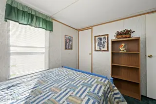 178 Cedarwood Drive, Swansboro, NC 28584 – photo 16: 16-web-or-mls-174-Cedarwood-6-29-26-015