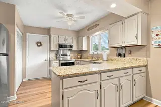 108 Gull Harbor Drive, Newport, NC 28570 – photo 17: 49-web-or-mls-IMG_4553