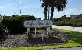 351 Salter Path Road 402, Pine Knoll Shores, NC 28512 – photo 2: Entrance