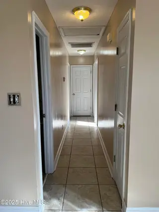 135 Annie Road, Richlands, NC 28574 – photo 14: 135 Annie Hallway