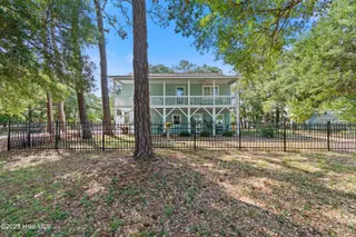 101 W Oak Island Drive, Oak Island, NC 28465 – photo 4: 101 W Oak Island Drive 2
