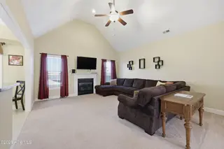106 Lands End Drive, Elizabeth City, NC 27909 – photo 9: Living Room