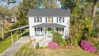 325 Broad Street, Belhaven, NC 27810 – photo 14: 13-web-or-mls-DJI_20260403093035_0437_D