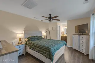 406 Hunting Green Drive, Jacksonville, NC 28546 – photo 12: 425A0180
