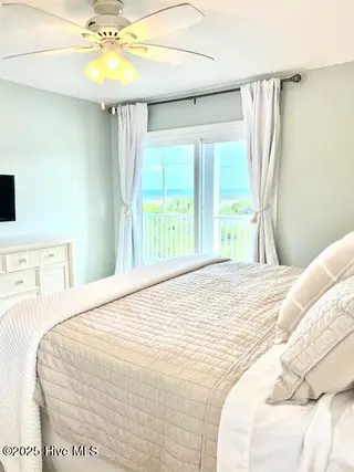 1423 Lake Park Boulevard S Unit 1a, Carolina Beach, NC 28428 – photo 13: 5