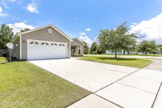 4000 W T Whitehead Drive, Jacksonville, NC 28546 – photo 2: Front of Home