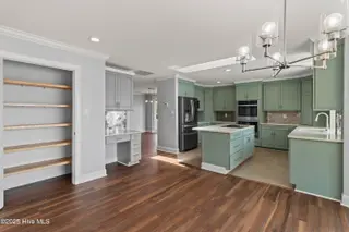 995 Chadwick Shores Drive, Sneads Ferry, NC 28460 – photo 12: 49_kitchen