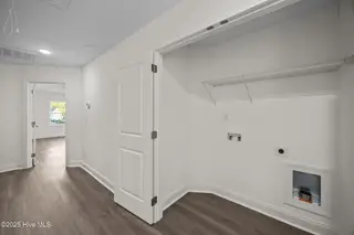 1909 Newbury Way D, Greenville, NC 27834 – photo 21: 24-web-or-mls-BLS_0048