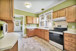 370 Carr Avenue, Rocky Point, NC 28457 — 5-bedroom home, Rocky Point, NC, photo 15 of 42: 370CarrAvenue-14