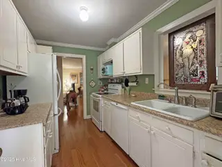 1 Village Green Circle, Southern Pines, NC 28387 – photo 7: Kitchen